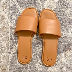 VGUC Lulu Slide Sandals